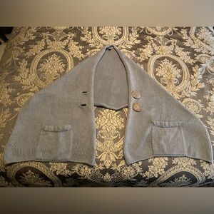 SIMONE LAYNE Knit Wrap Coconut Shell Buttons Light Grey 100% Cotton One Size